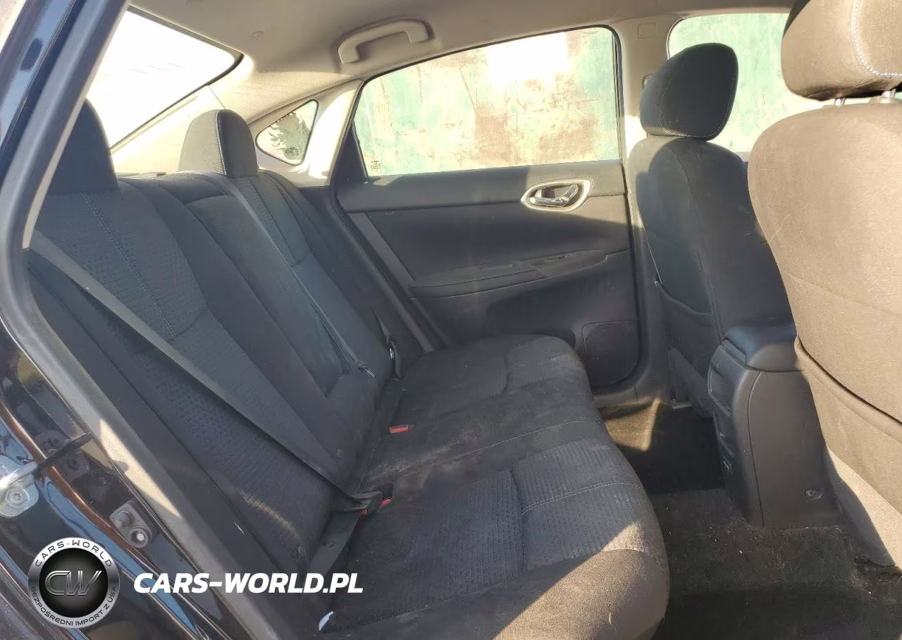 2018 Nissan Sentra S VIN:3N1AB7AP9JY330281 - 10