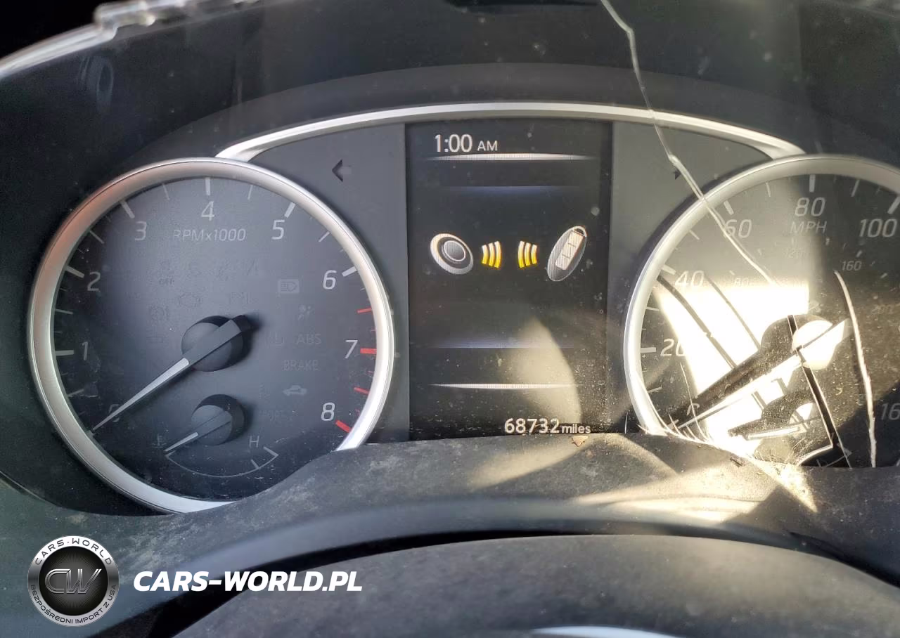 2018 Nissan Sentra S VIN:3N1AB7AP9JY330281 - 9