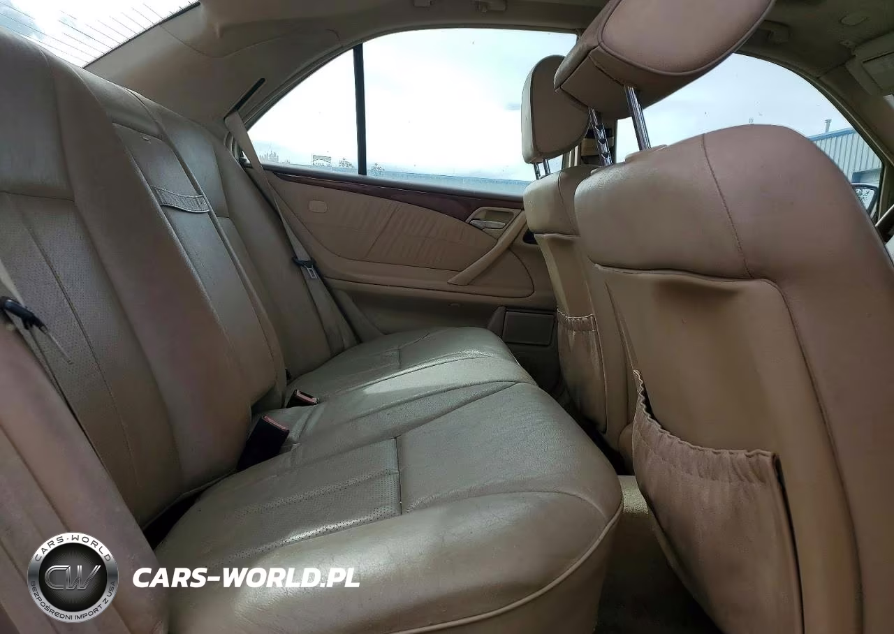 2001 Mercedes-Benz E 320 4Matic VIN:WDBJF82J11X061467 - 10