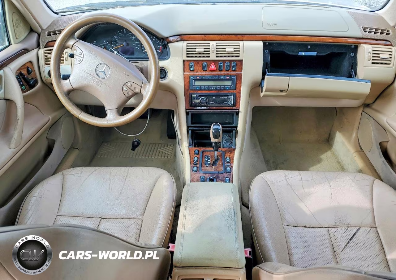 2001 Mercedes-Benz E 320 4Matic VIN:WDBJF82J11X061467 - 8