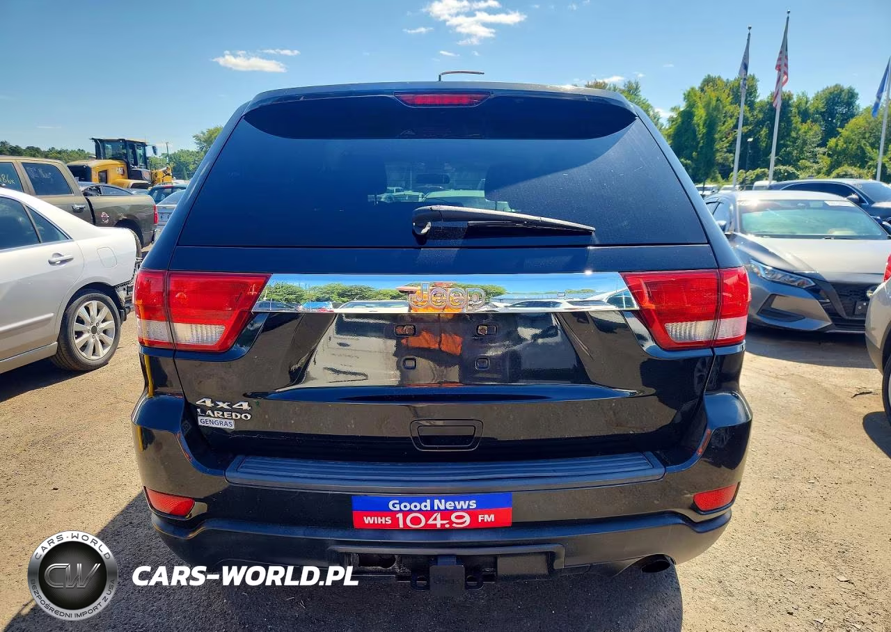 2011 Jeep Grand Cherokee Laredo VIN:1J4RR4GG1BC576246 - 6