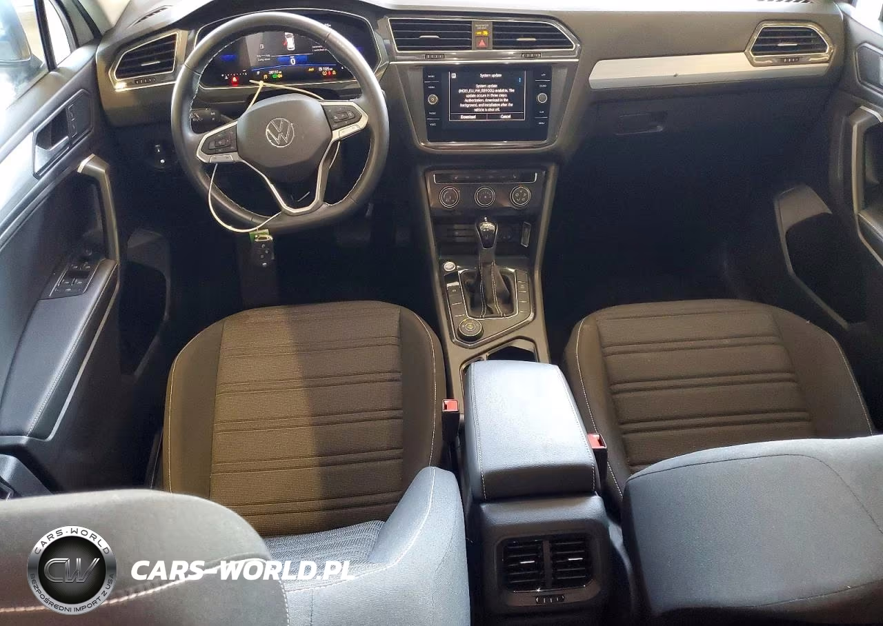 2016 Volkswagen Tiguan S VIN:3VVFB7AX3RM110125 - 8
