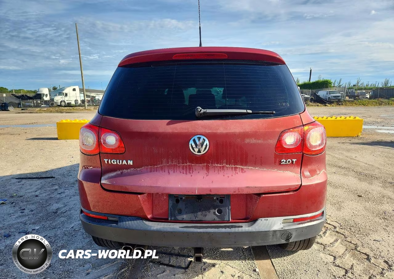 2010 Volkswagen Tiguan S VIN:WVGAV7AX4AW508802 - 6