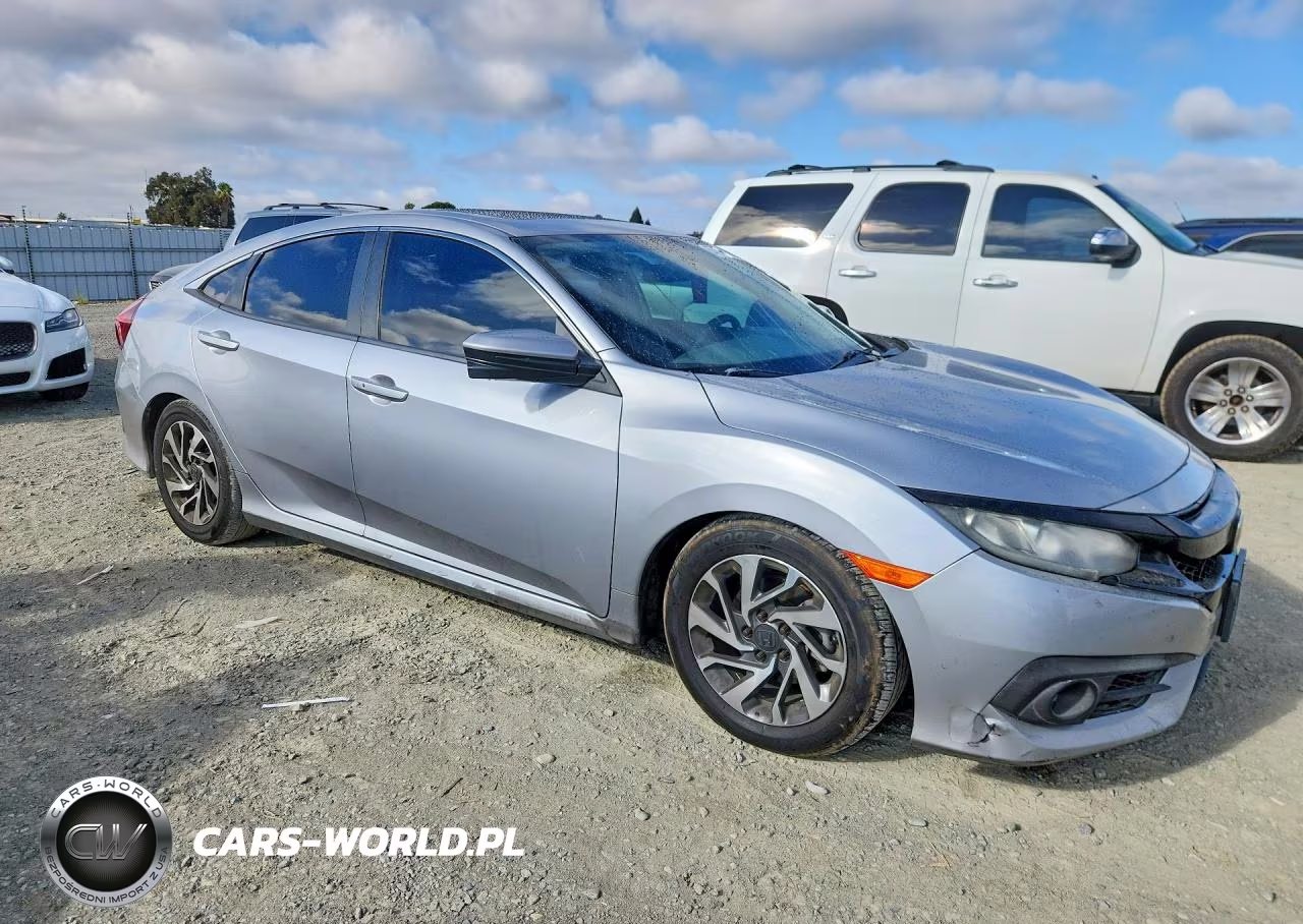 2017 Honda Civic Ex VIN:2HGFC2F73HH545443 - 4