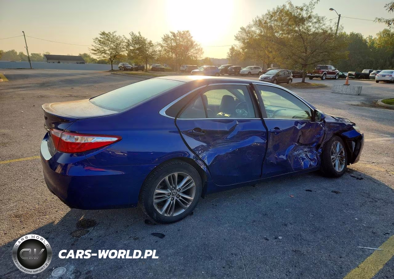 2015 Toyota Camry Se VIN:4T1BF1FK8FU888659 - 3