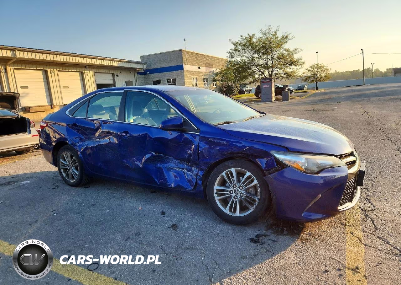 2015 Toyota Camry Se VIN:4T1BF1FK8FU888659 - 4