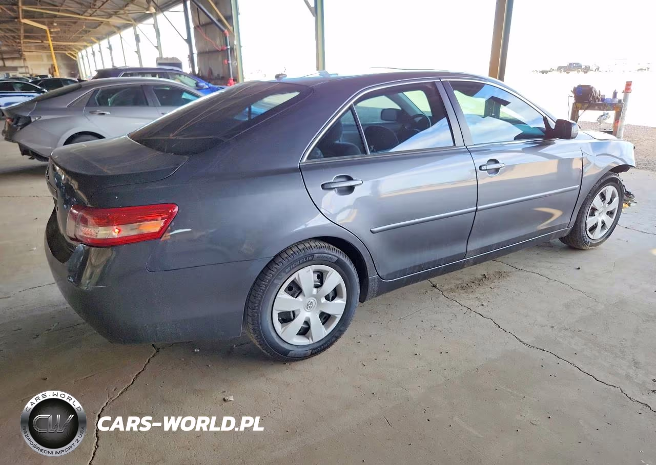 2011 Toyota Camry Le VIN:4T1BF3EK2BU645646 - 3