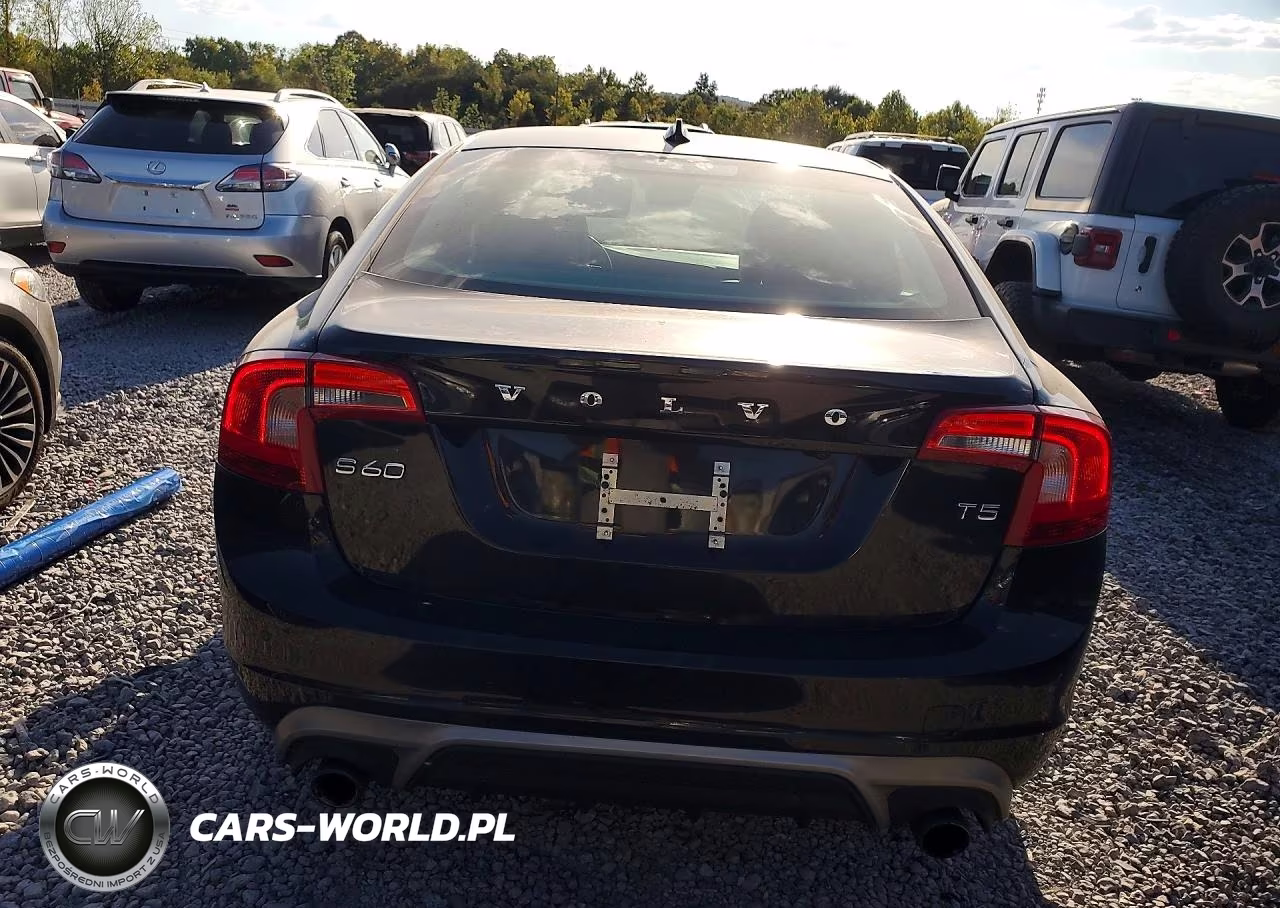2017 Volvo S60 VIN:YV126MFL2H2437878 - 6