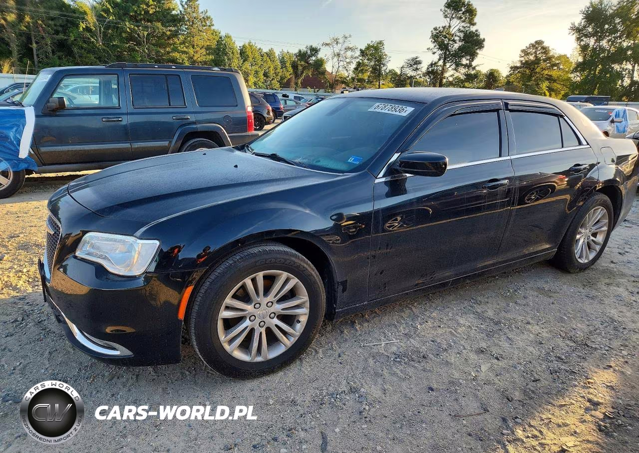 2020 Chrysler 300 Touring VIN:2C3CCAAG6LH250160 - 1
