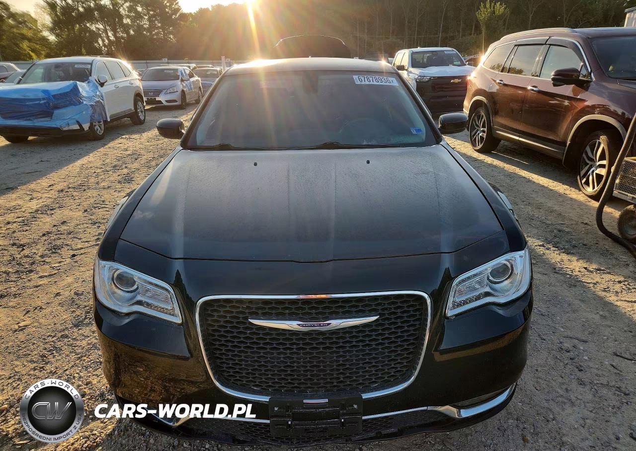 2020 Chrysler 300 Touring VIN:2C3CCAAG6LH250160 - 5