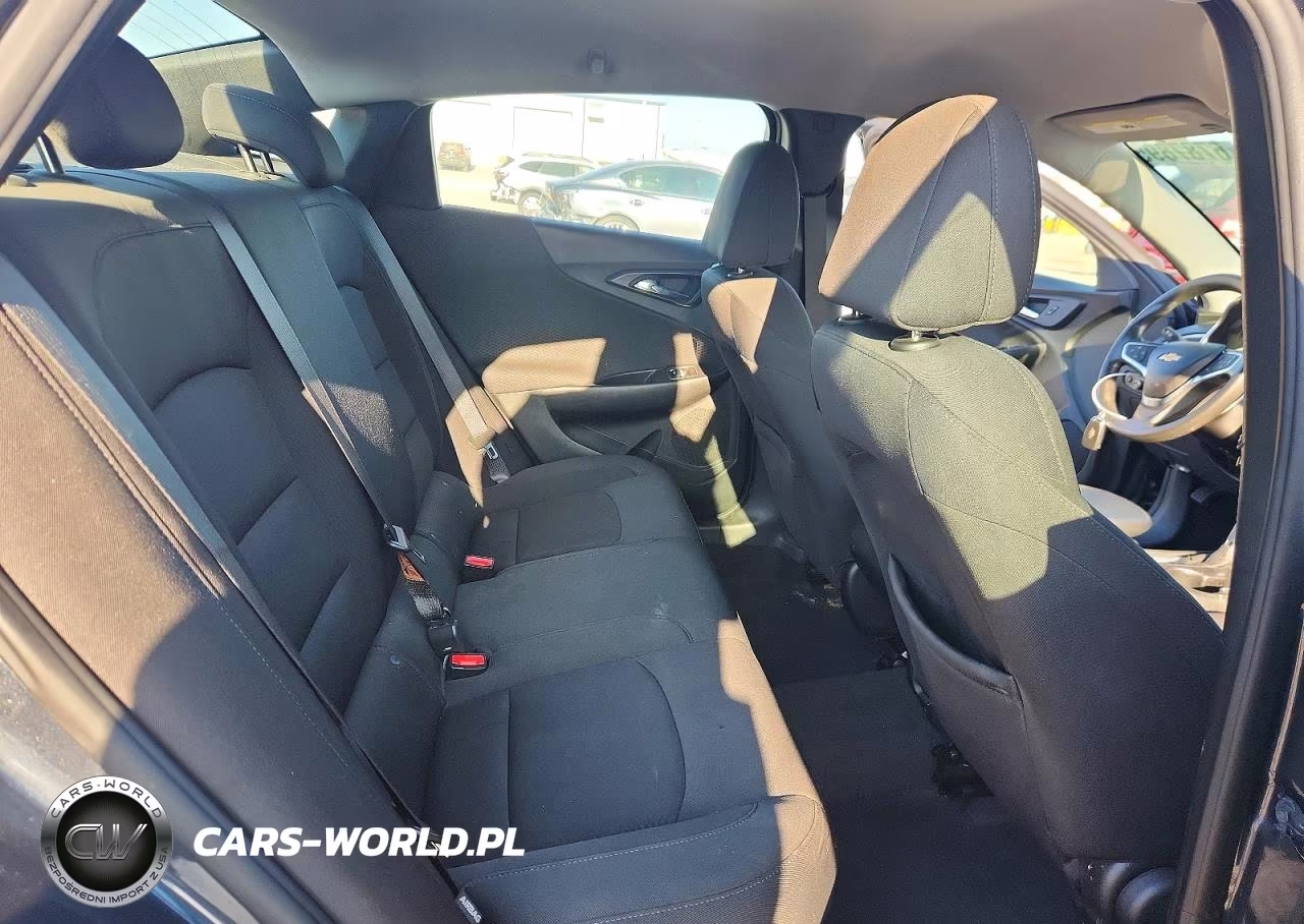 2019 Chevrolet Malibu Ls VIN:1G1ZB5ST2KF207195 - 10