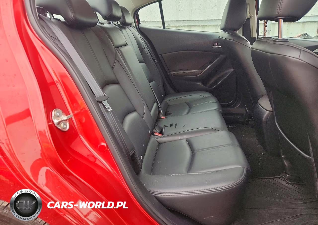 2018 Mazda 3 Touring VIN:3MZBN1V36JM265973 - 10