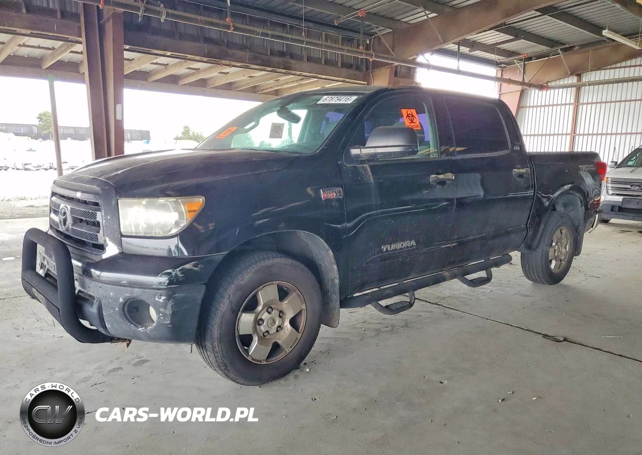 2013 Toyota Tundra Crewmax Sr5