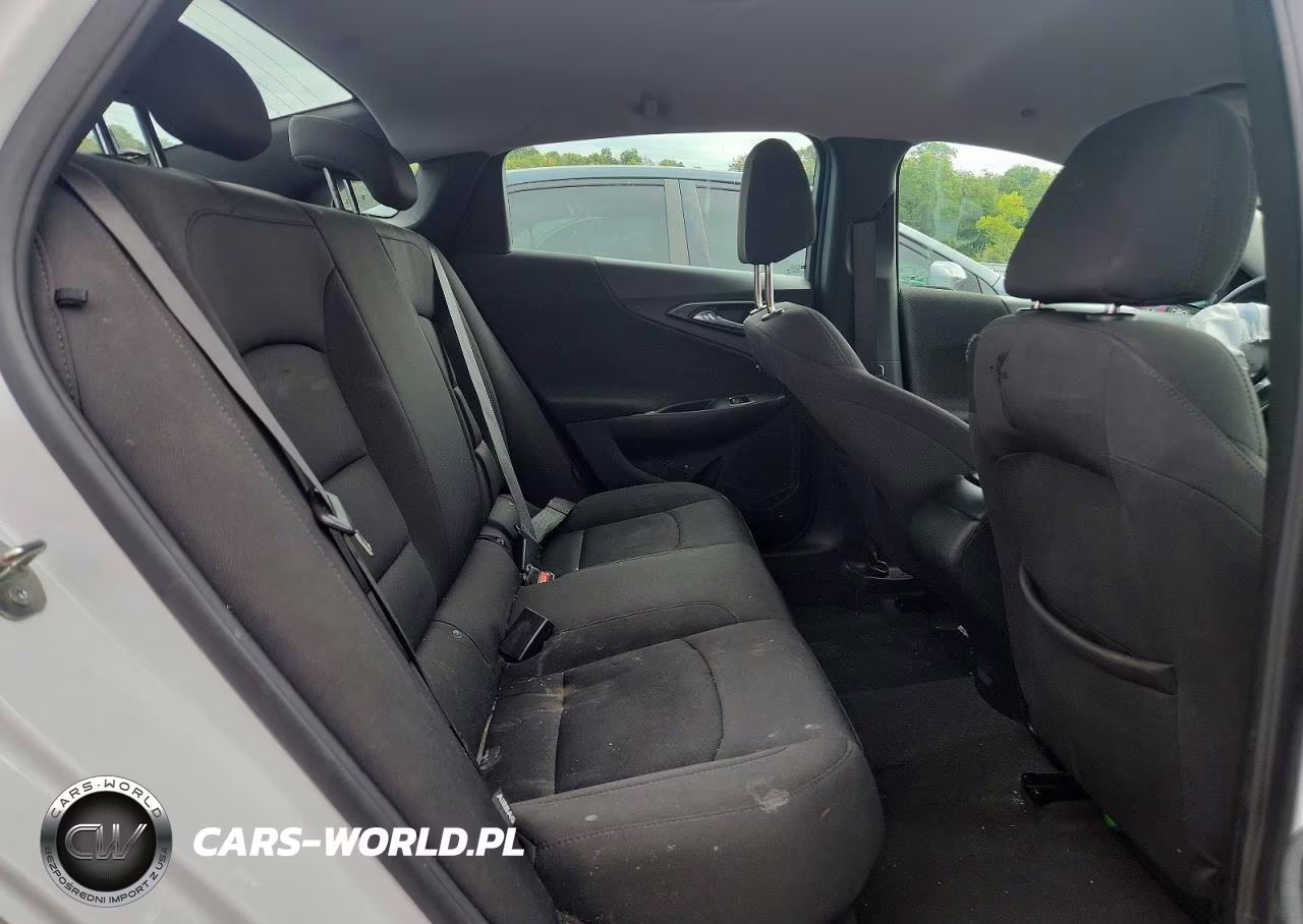 2021 Chevrolet Malibu Rs VIN:1G1ZG5ST3MF062463 - 10