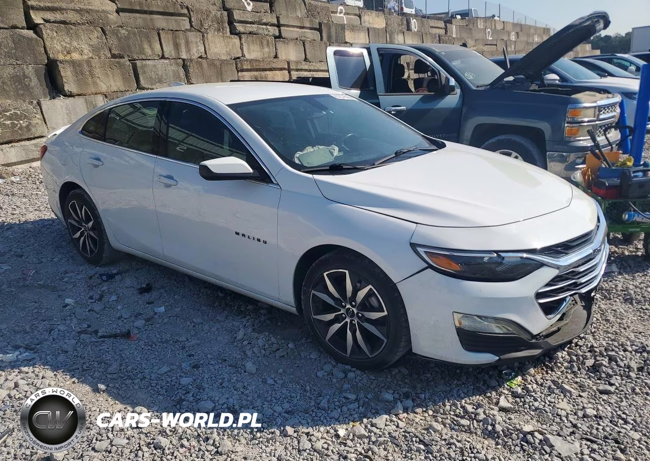 2021 Chevrolet Malibu Rs VIN:1G1ZG5ST3MF062463 - 4