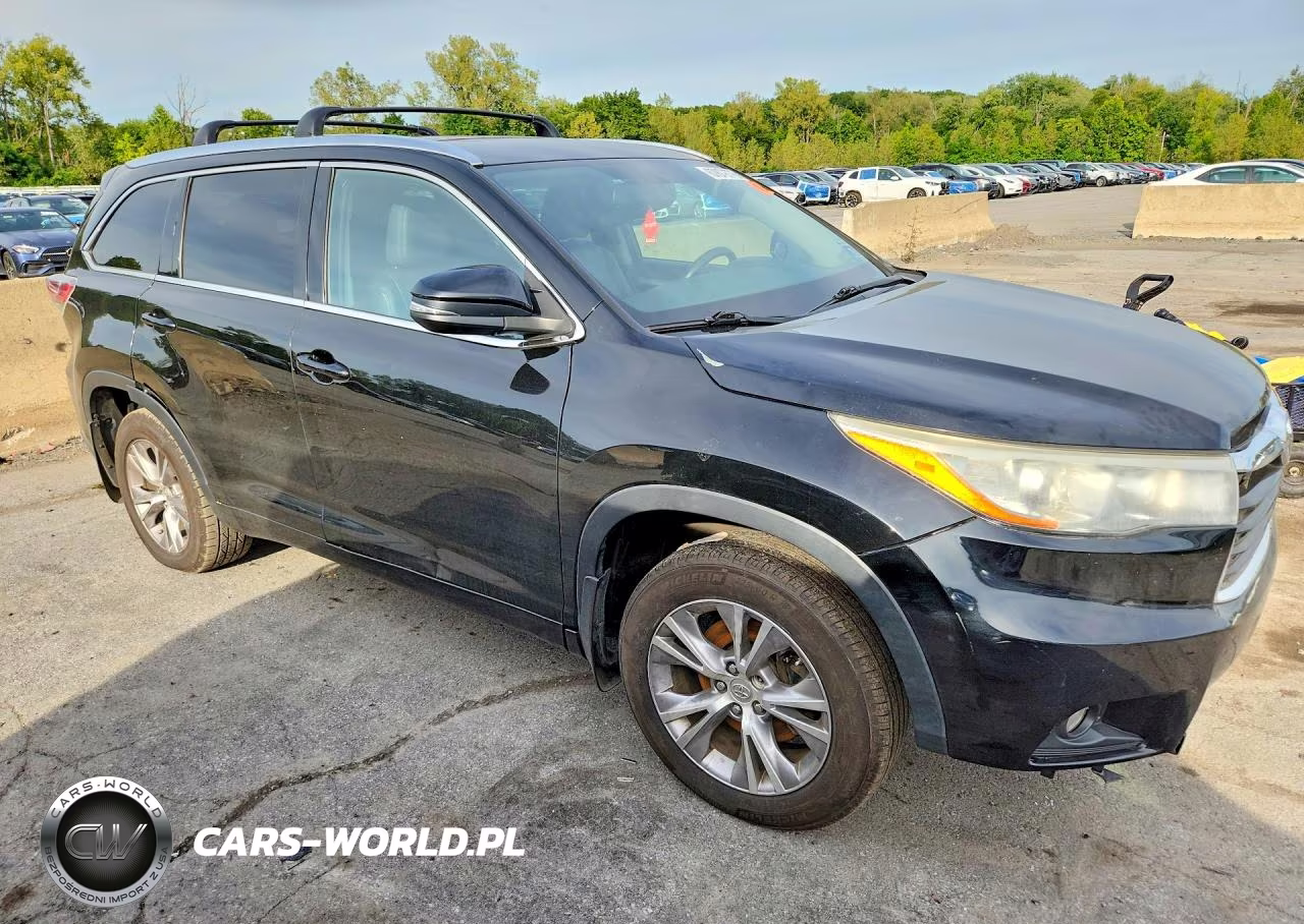 2015 Toyota Highlander Xle VIN:5TDJKRFH7FS199876 - 4