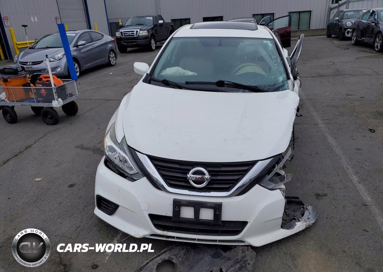 2017 Nissan Altima 2.5 S VIN:1N4AL3AP2HC125252 - 5