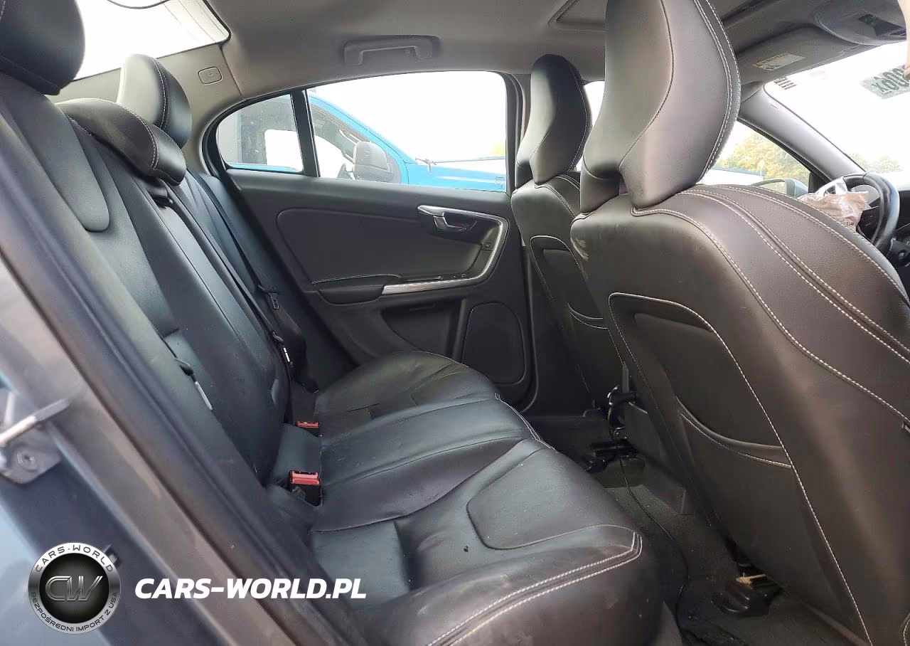 2017 Volvo S60 VIN:YV126MFL0H2438625 - 10