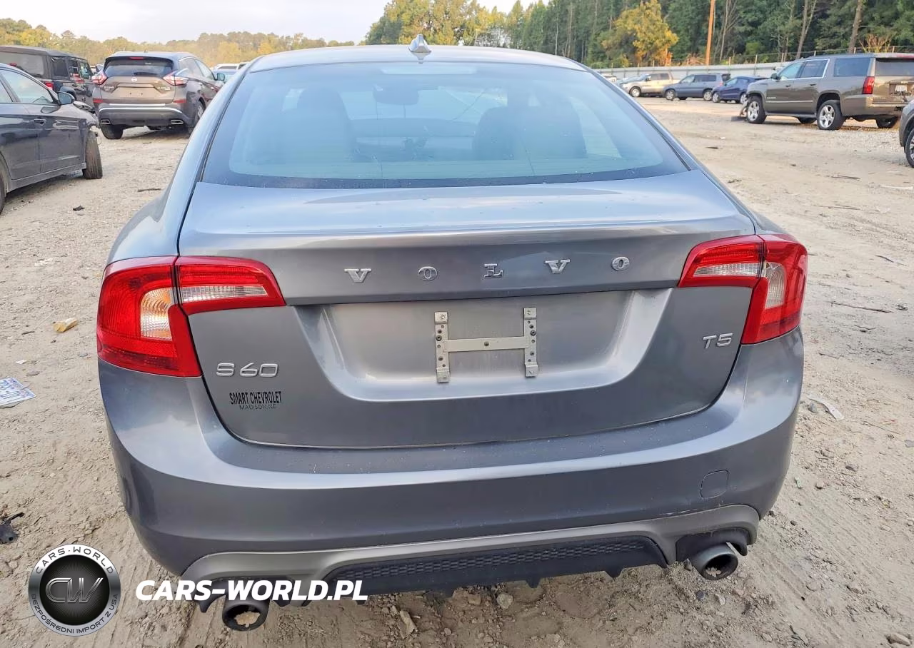 2017 Volvo S60 VIN:YV126MFL0H2438625 - 6