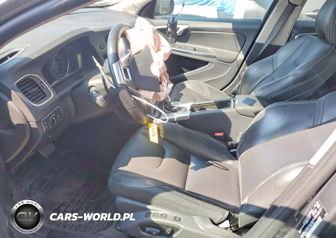 2017 Volvo S60 VIN:YV126MFL0H2438625 - 7