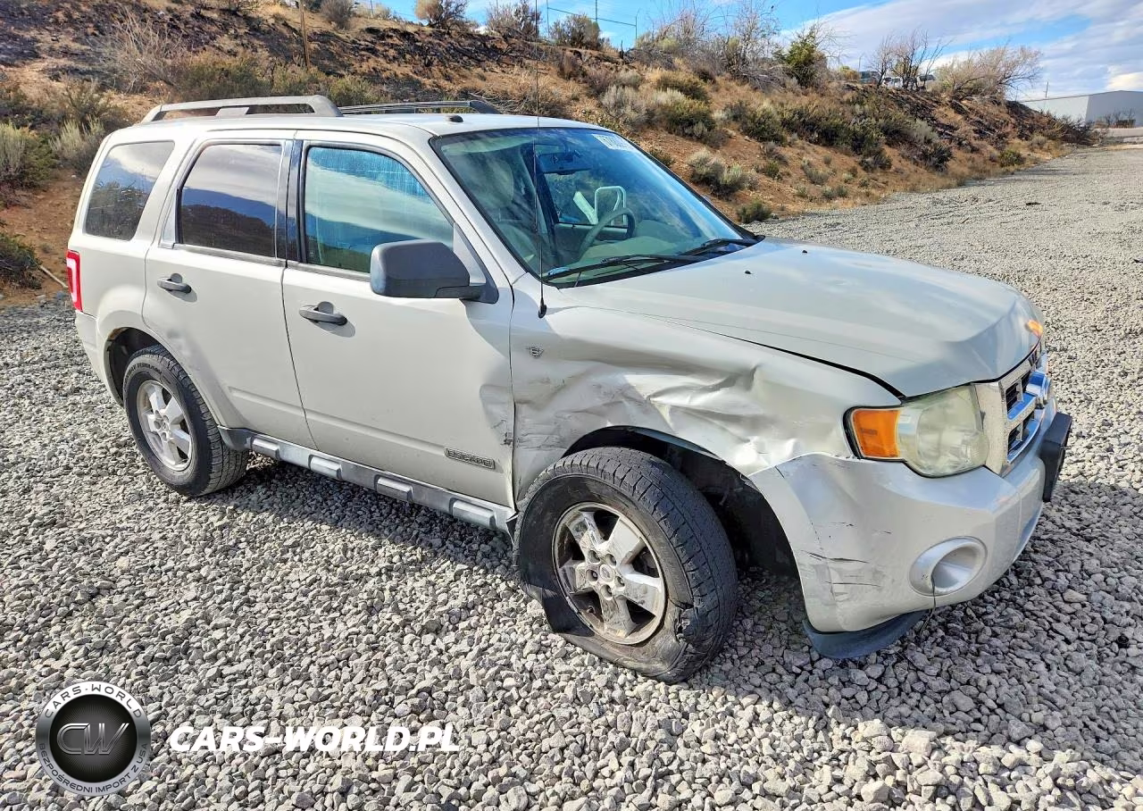 2008 Ford Escape Xlt VIN:1FMCU03178KD05982 - 4
