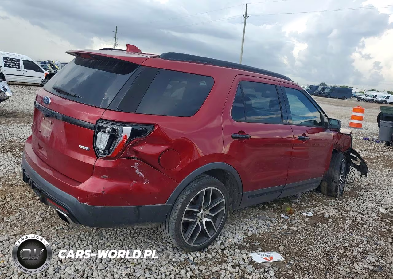 2016 Ford Explorer Sport VIN:1FM5K8GT6GGC85556 - 3