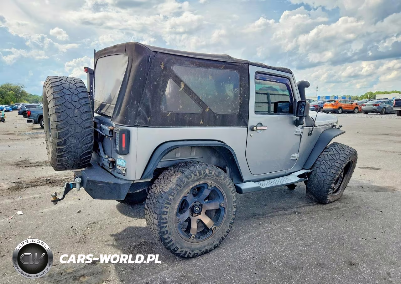 2015 Jeep Wrangler Sport VIN:1C4AJWAG3FL760429 - 3