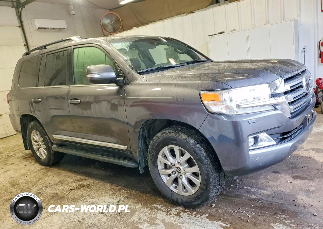 2016 Toyota Land Cruiser Base VIN:JTMCY7AJ3G4047645 - 4