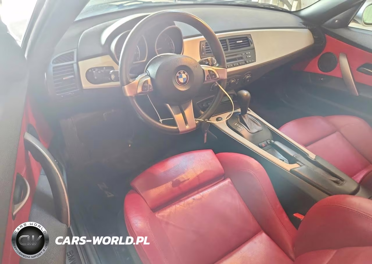 2005 BMW Z4 2.5 VIN:4USBT33525LS55368 - 8