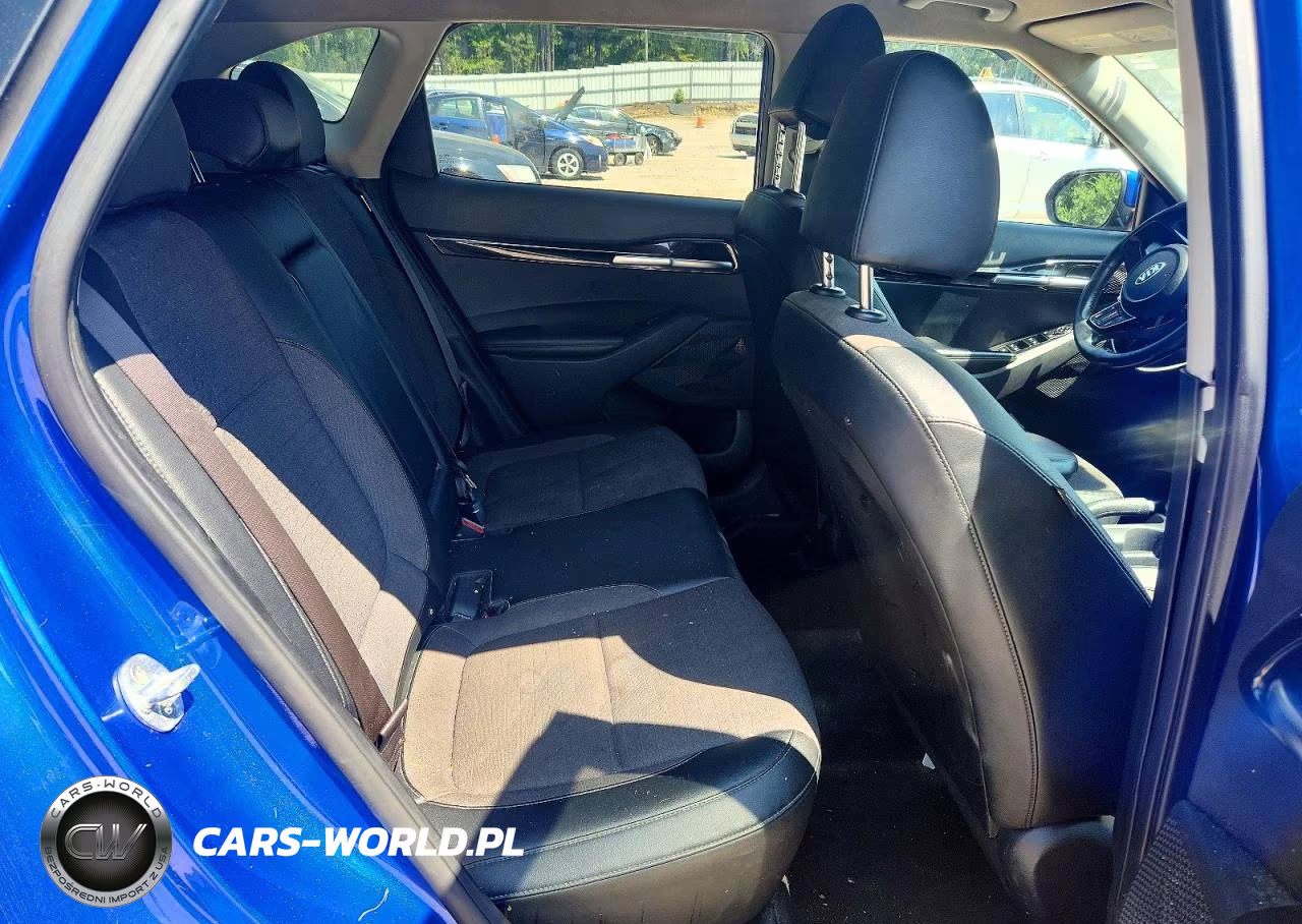 2021 Kia Seltos S VIN:KNDEUCAAXM7171788 - 10