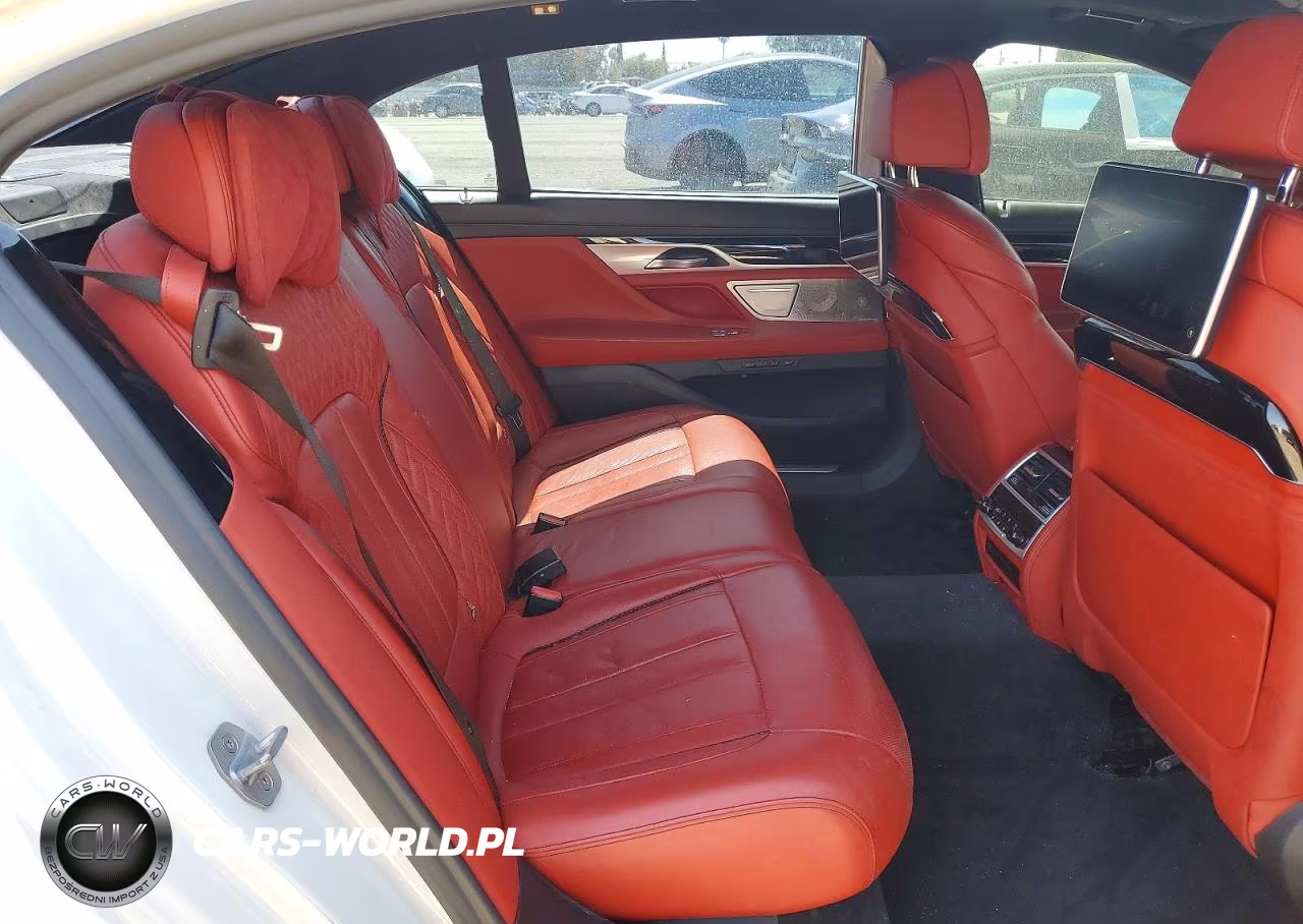 2019 BMW Alpina B7 VIN:WBA7F2C15KB242428 - 10