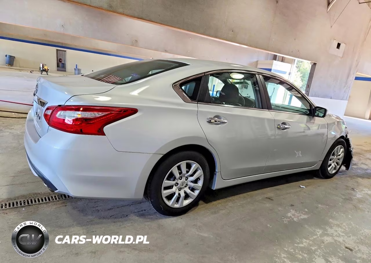 2017 Nissan Altima 2.5 S VIN:1N4AL3AP7HN315018 - 3