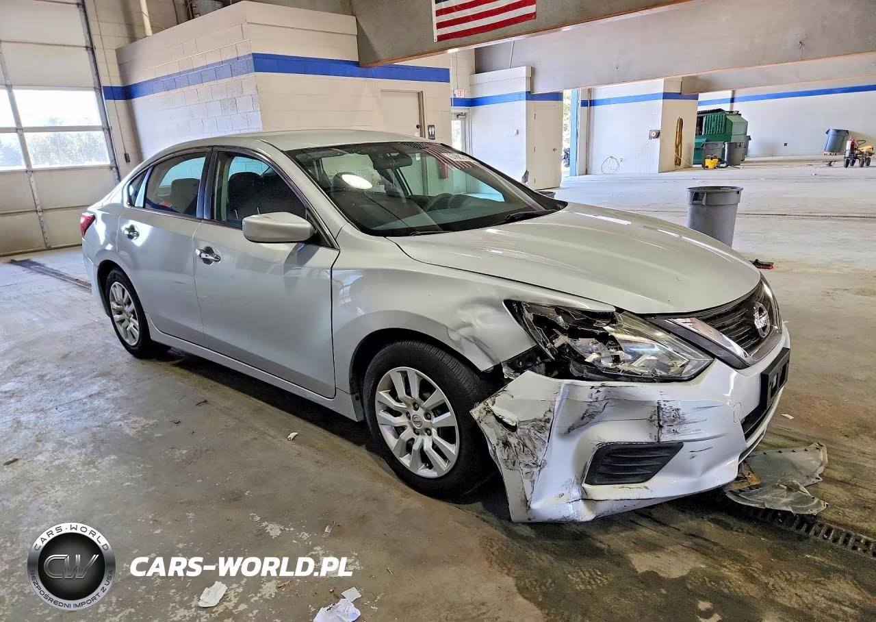 2017 Nissan Altima 2.5 S VIN:1N4AL3AP7HN315018 - 4
