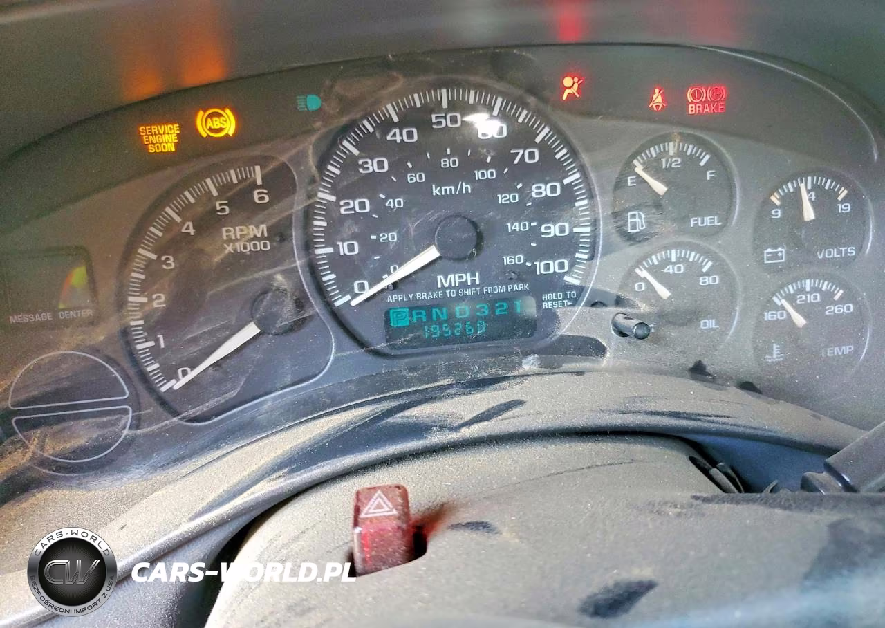 2001 Chevrolet Silverado C1500 VIN:2GCEC19V611387421 - 9