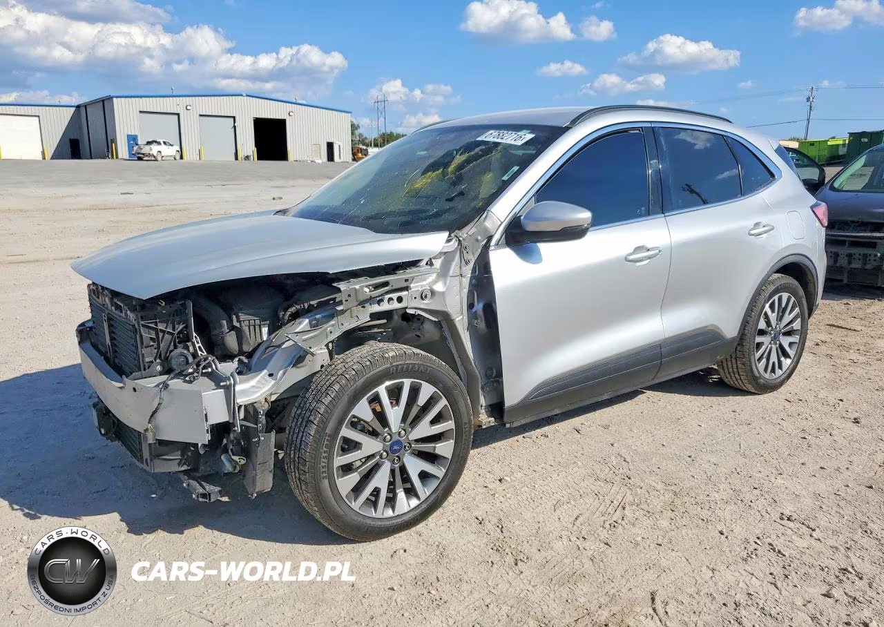 2020 Ford Escape Titanium