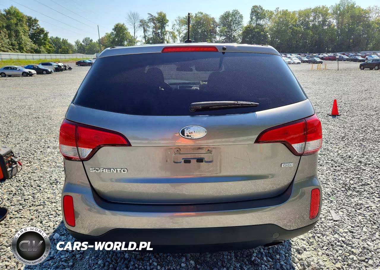 2015 Kia Sorento Lx VIN:5XYKT3A63FG555693 - 6