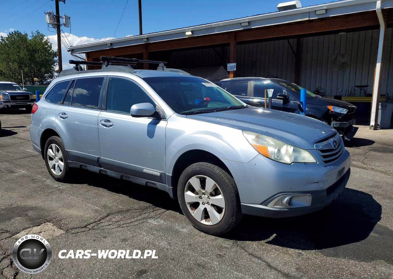 2012 Subaru Outback 2.5I Premium VIN:4S4BRBCC4C1226794 - 4
