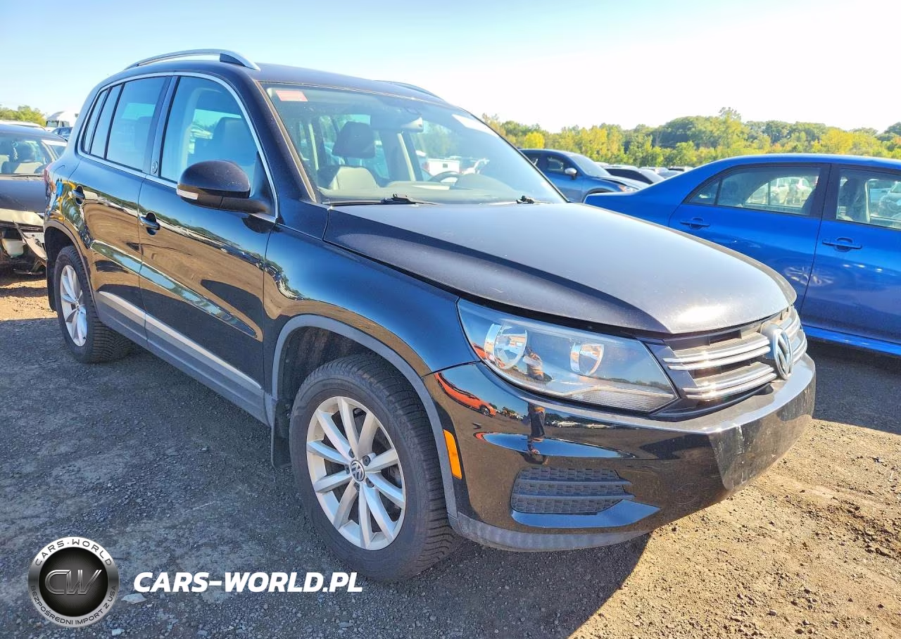 2017 Volkswagen Tiguan Wolfsburg VIN:WVGSV7AX3HK020981 - 4