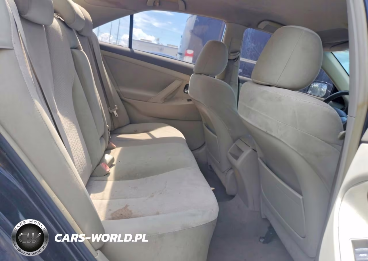 2010 Toyota Camry Le VIN:4T1BF3EKXAU524779 - 10