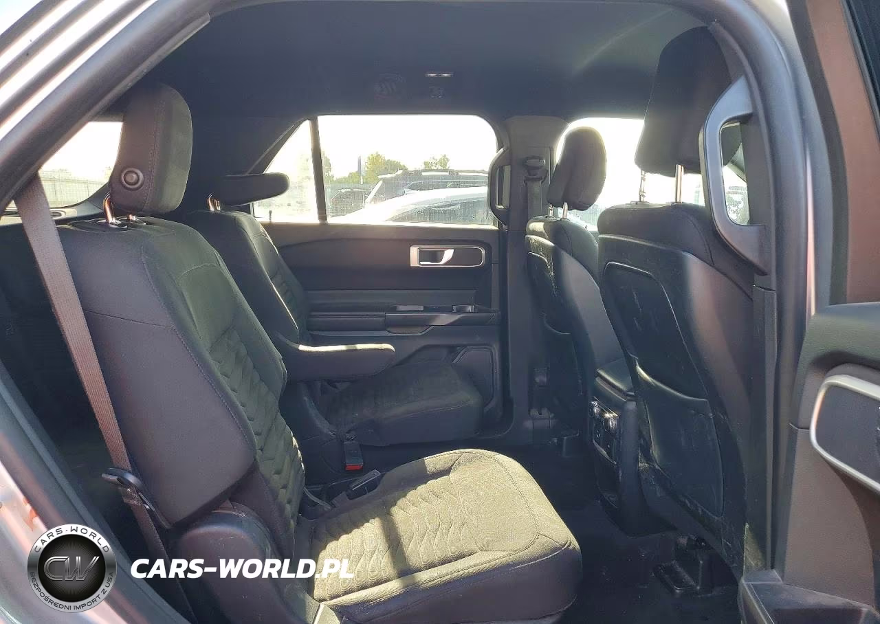 2020 Ford Explorer Xlt VIN:1FMSK8DH4LGB44661 - 11