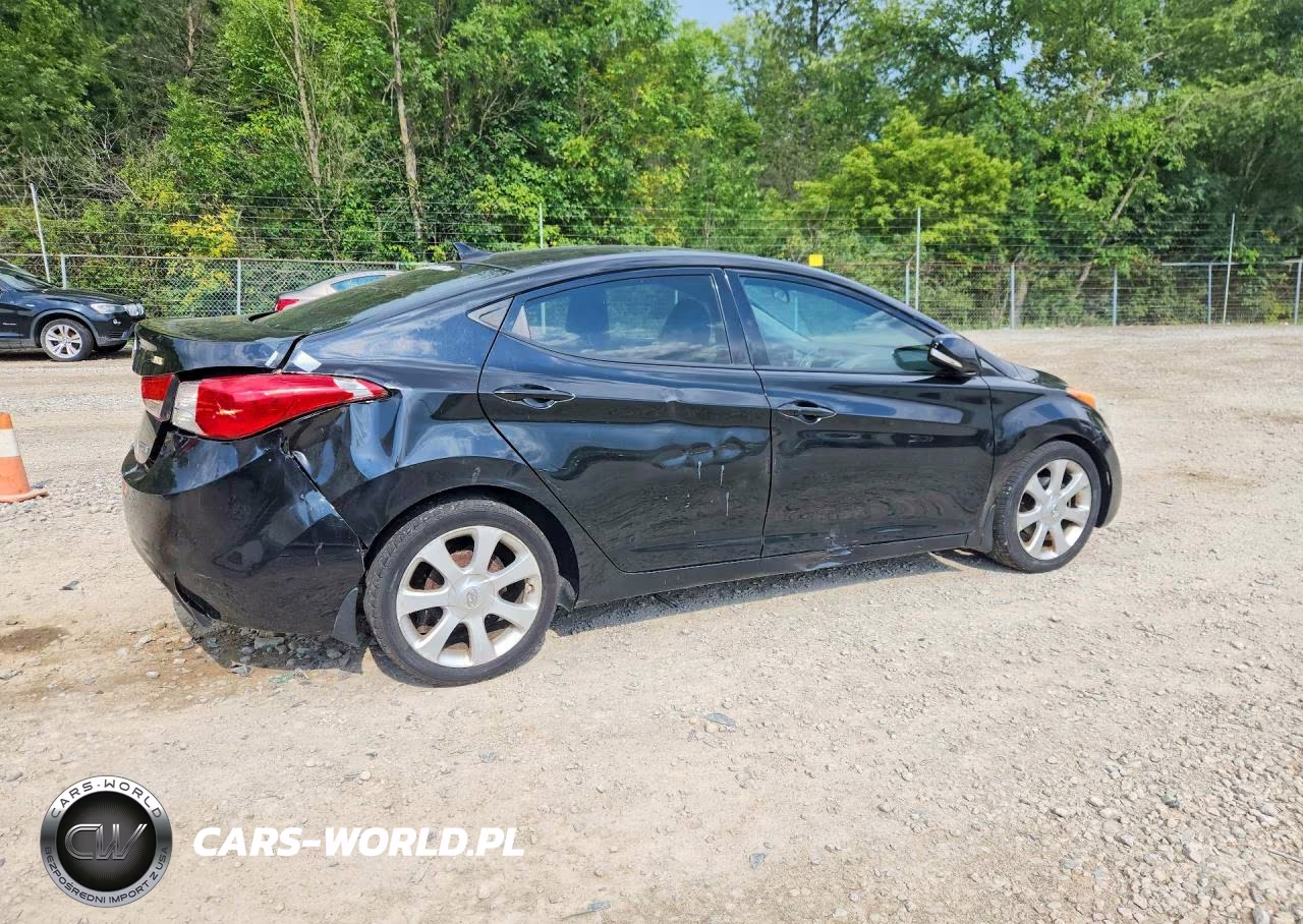2013 Hyundai Elantra Limited VIN:5NPDH4AE3DH374672 - 3