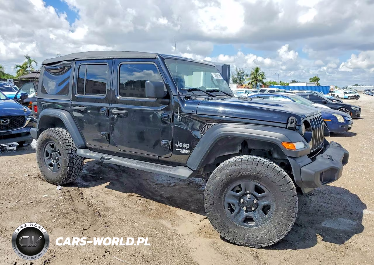 2018 Jeep Wrangler Unlimited Sport VIN:1C4HJXDG5JW151978 - 4