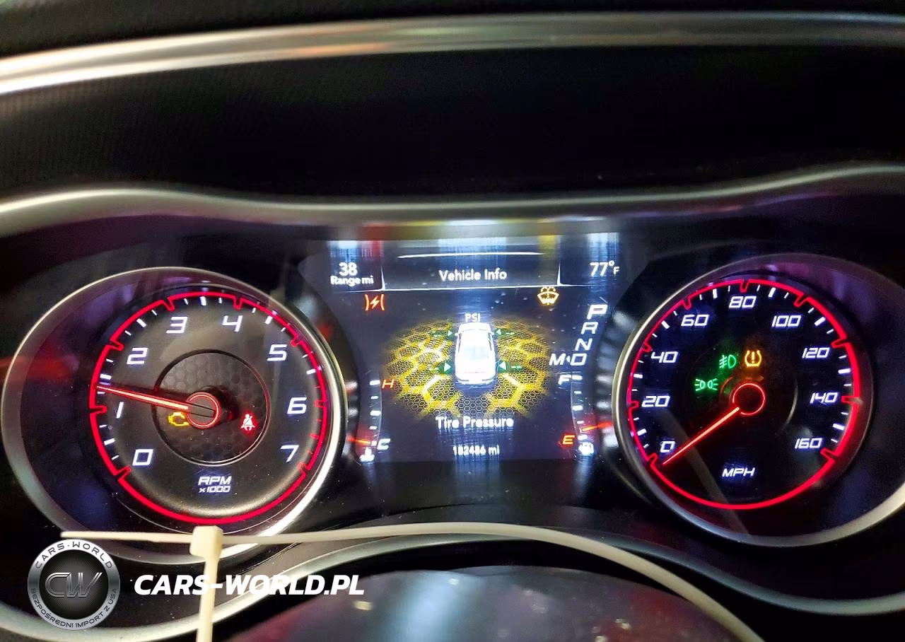 2018 Dodge Charger R-T VIN:2C3CDXCT9JH122275 - 9