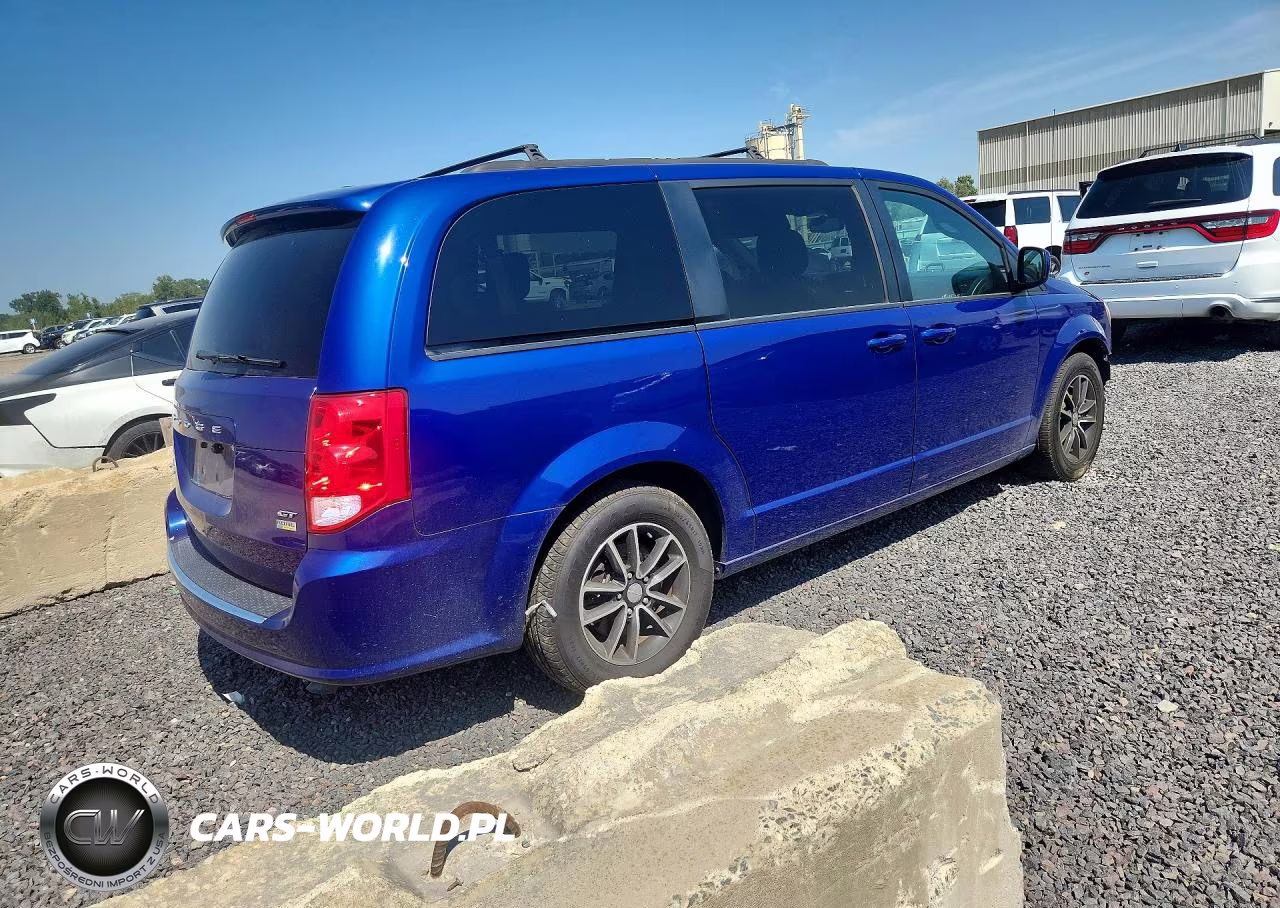2019 Dodge Grand Caravan Gt VIN:2C4RDGEG4KR564172 - 3