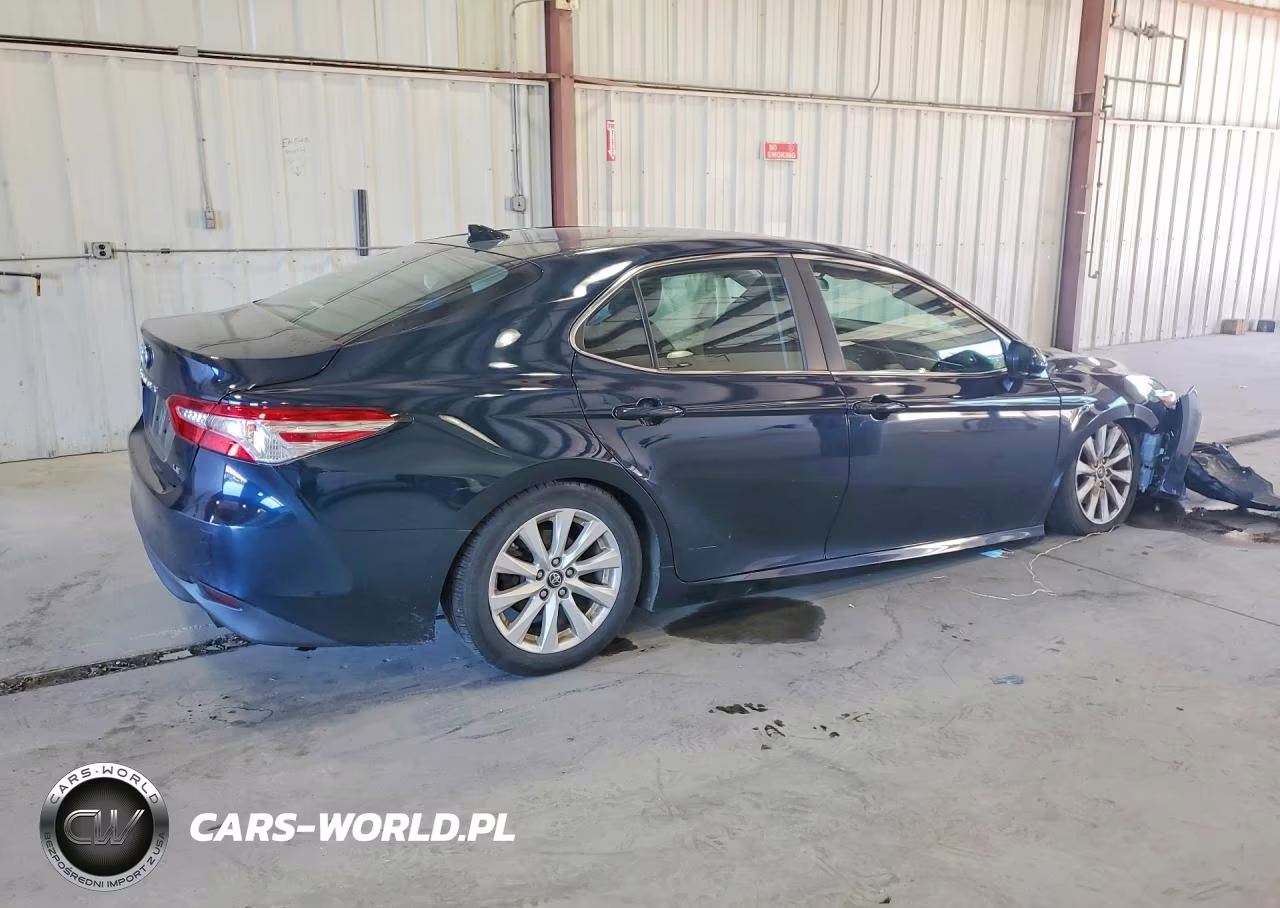 2019 Toyota Camry Le VIN:4T1B11HK7KU768051 - 3