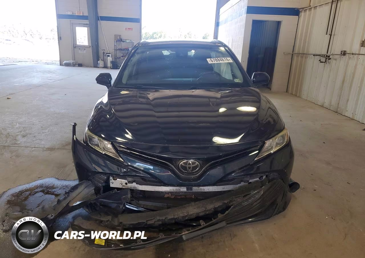 2019 Toyota Camry Le VIN:4T1B11HK7KU768051 - 5