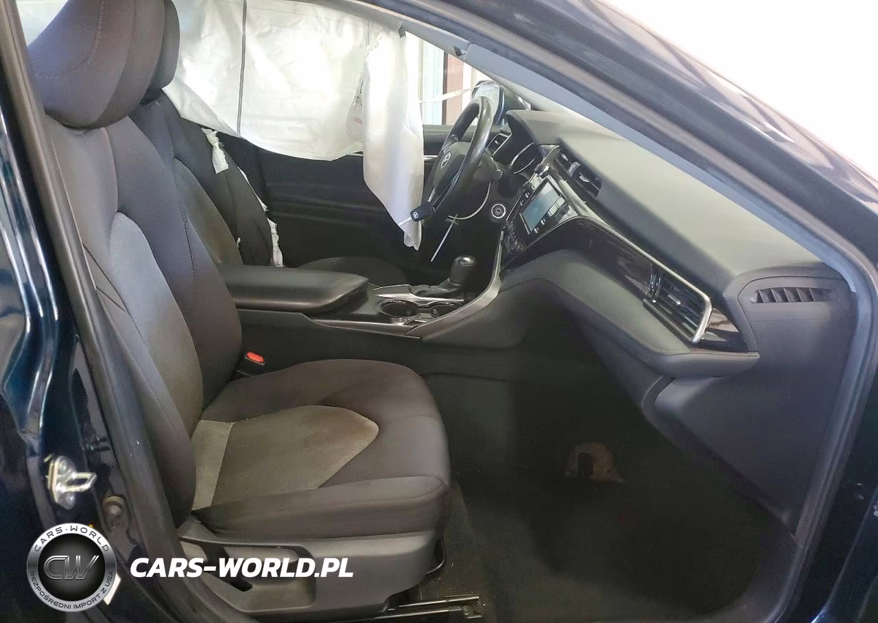 2019 Toyota Camry Le VIN:4T1B11HK7KU768051 - 7