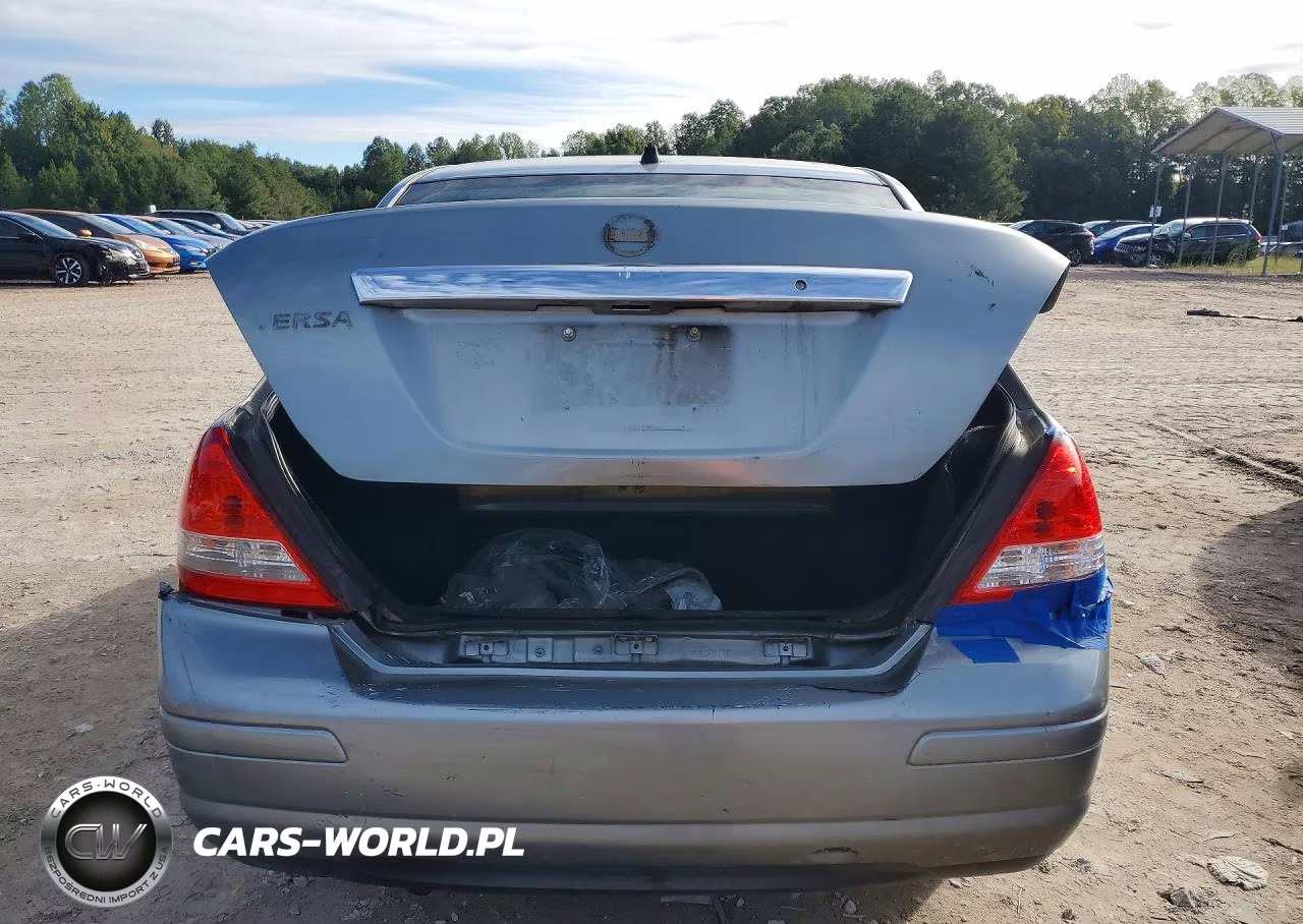 2010 Nissan Versa 1.8 S VIN:3N1BC1AP0AL458940 - 6