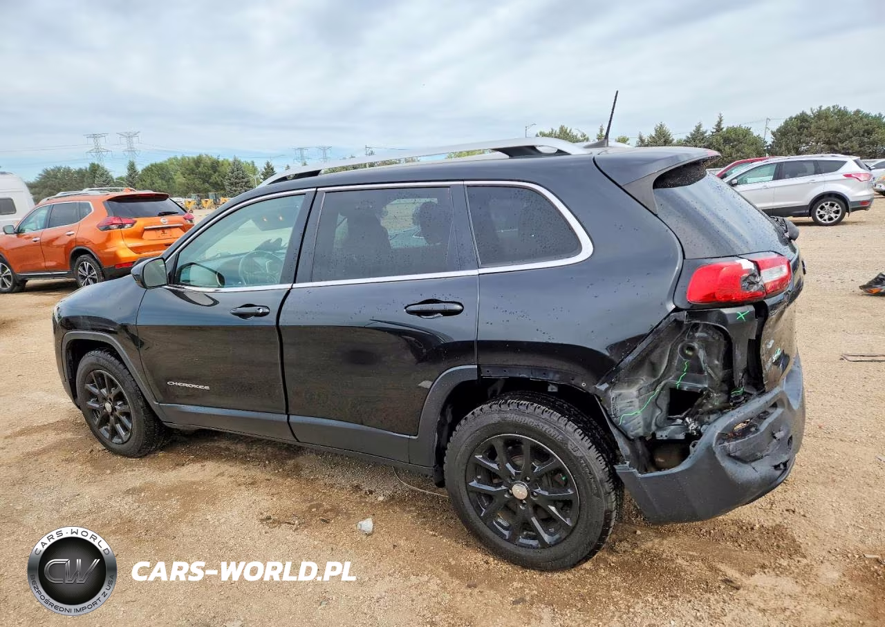 2016 Jeep Cherokee Latitude VIN:1C4PJMCS8GW338415 - 2