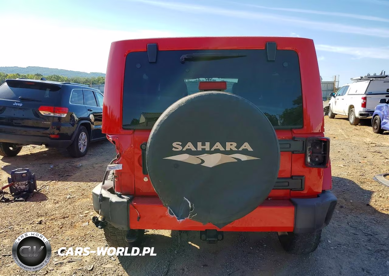 2017 Jeep Wrangler Unlimited Sahara VIN:1C4BJWEG0HL594064 - 6